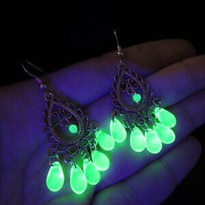 UG Drop dangle earrings